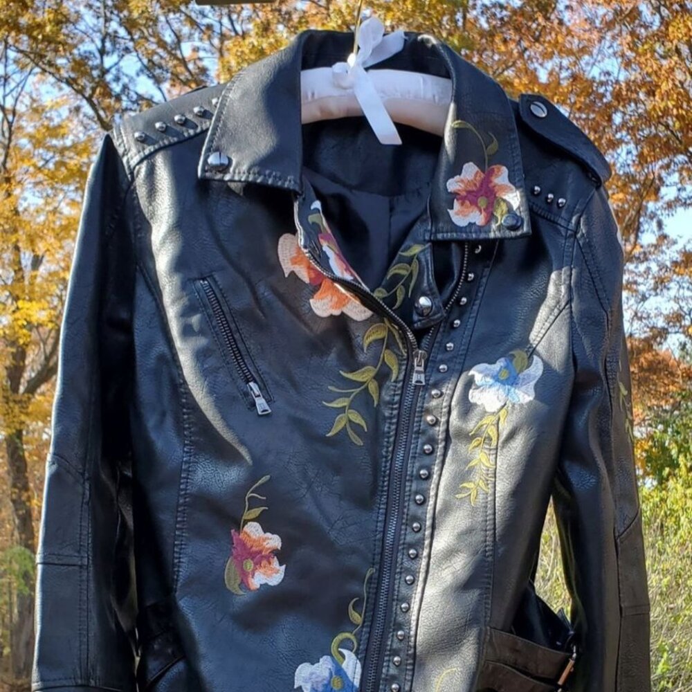 Gorgeous Vegan Leather-look Flower Jacket - runs small - fits M